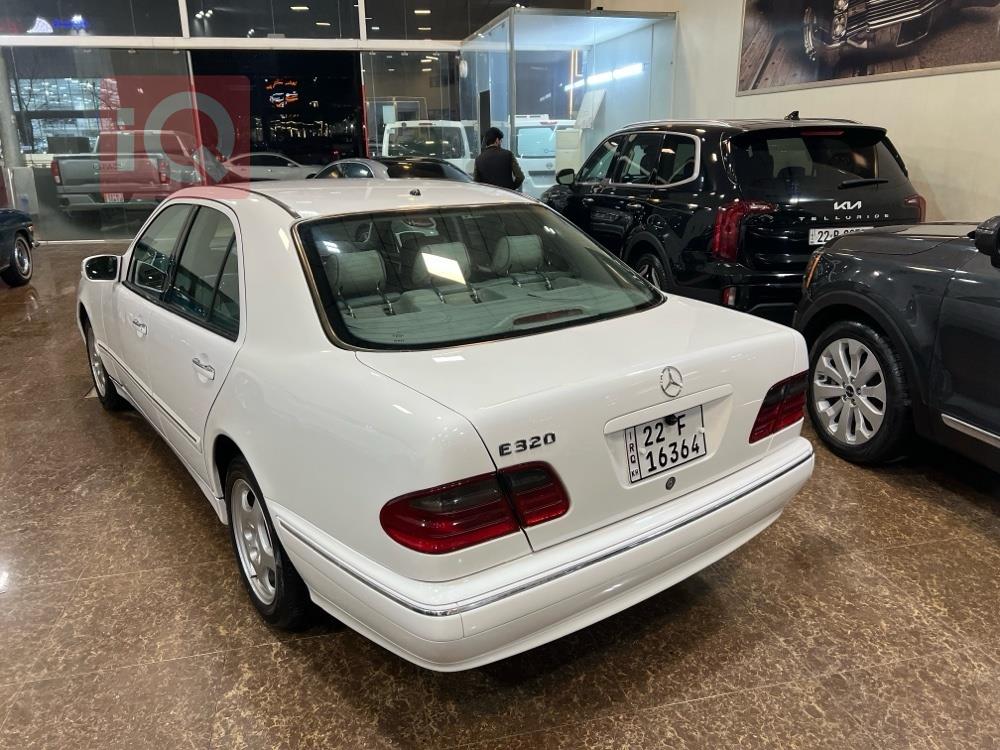 مرسيدس بنز E-Class